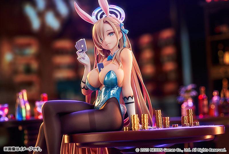 Asuna Ichinose (Bunny Girl) Game Playing Ver. 1/7 Scale Figure - Blue Archive - FigurineOut