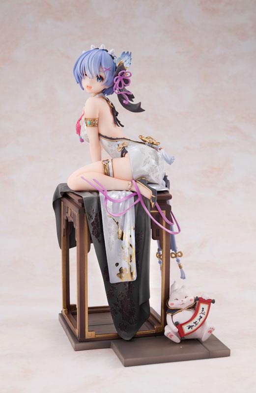 Rem Graceful beauty Ver. 1/7 Scale Figure - Re:ZERO - Starting Life in Another World - FigurineOut