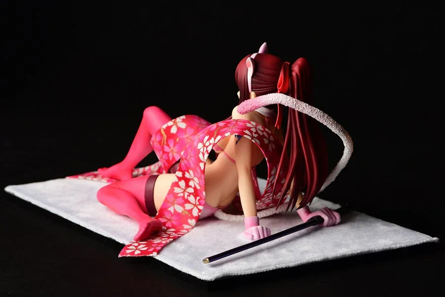 Erza Scarlet Sakura Cat Gravure Style - Fairy Tail