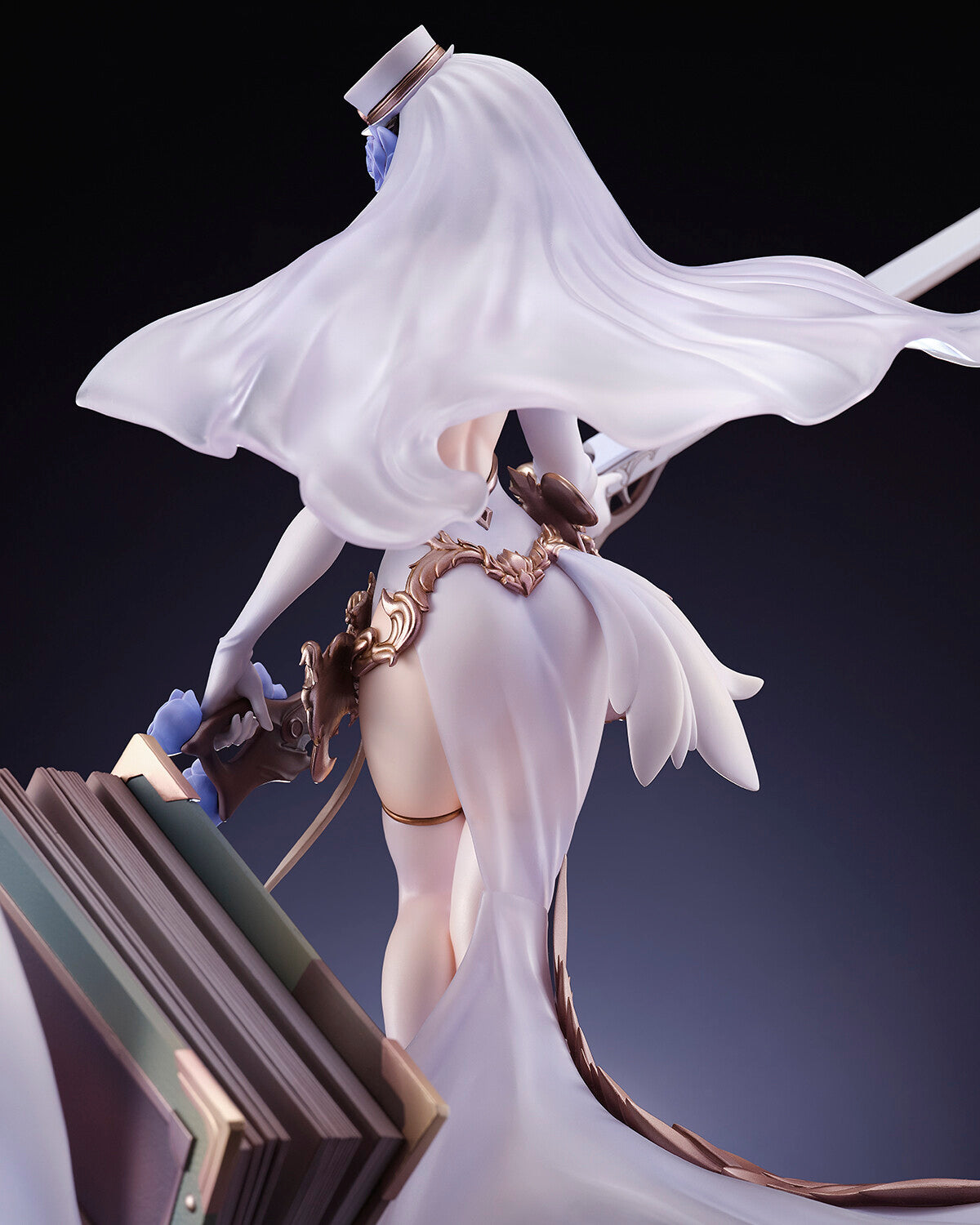 Ark Royal  1/7 Figure Pure-White Protector (Oriental Forest) - Azur Lane