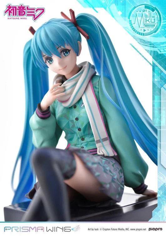 Hatsune Miku  Prisma Wing (Art by Lack) 1/7 Scale Figure - Vocaloid