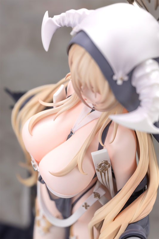 Implacable 1/6 Scale Figure - Azur Lane