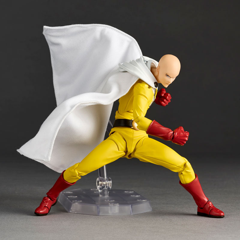 Saitama Action Figure Amazing Yamaguchi Revoltech NR064 - One-Punch Man