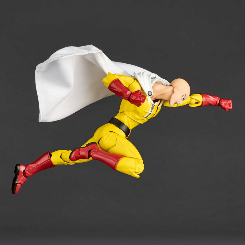 Saitama Action Figure Amazing Yamaguchi Revoltech NR064 - One-Punch Man