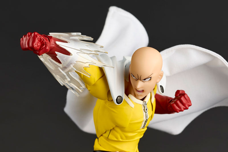 Saitama Action Figure Amazing Yamaguchi Revoltech NR064 - One-Punch Man