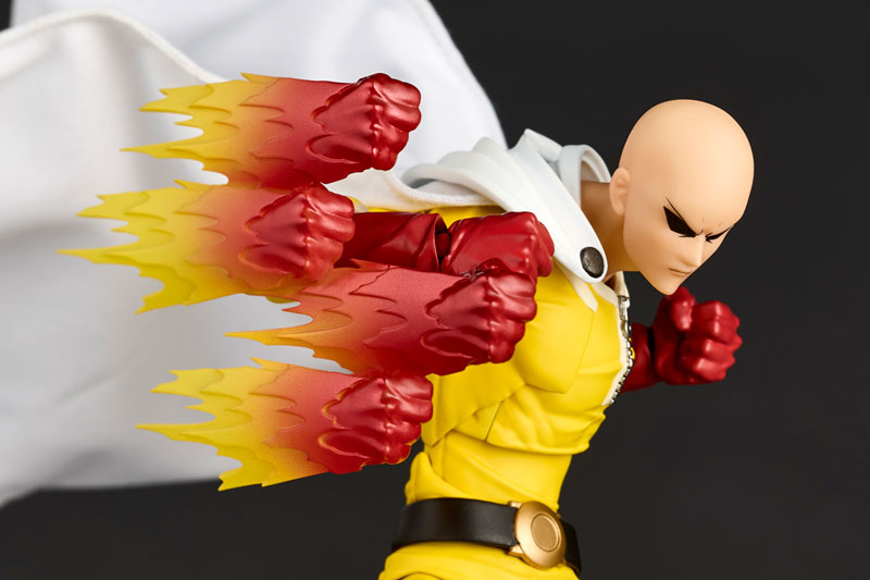 Saitama Action Figure Amazing Yamaguchi Revoltech NR064 - One-Punch Man