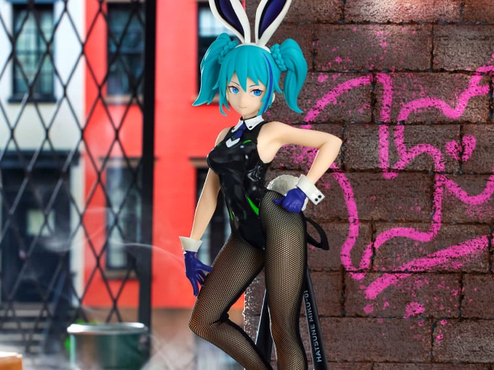 Hatsune Miku (Street Violet Color Ver.) Figure Vocaloid BiCute Bunnies