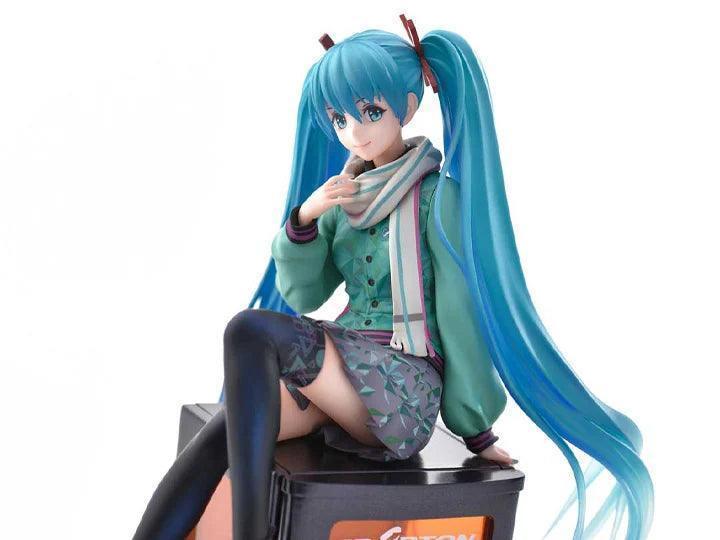 Hatsune Miku  Prisma Wing (Art by Lack) 1/7 Scale Figure - Vocaloid