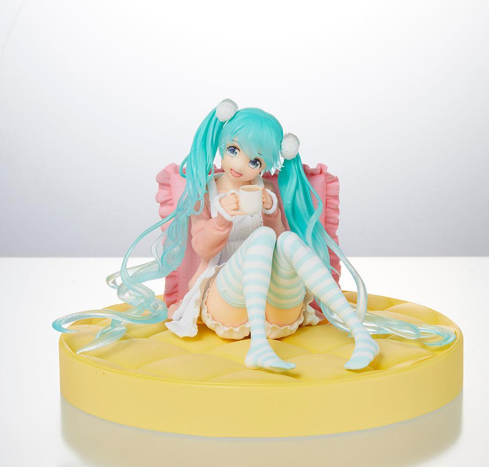 Hatsune Miku Figure (Original Casual Wear Ver.) - FigurineOut