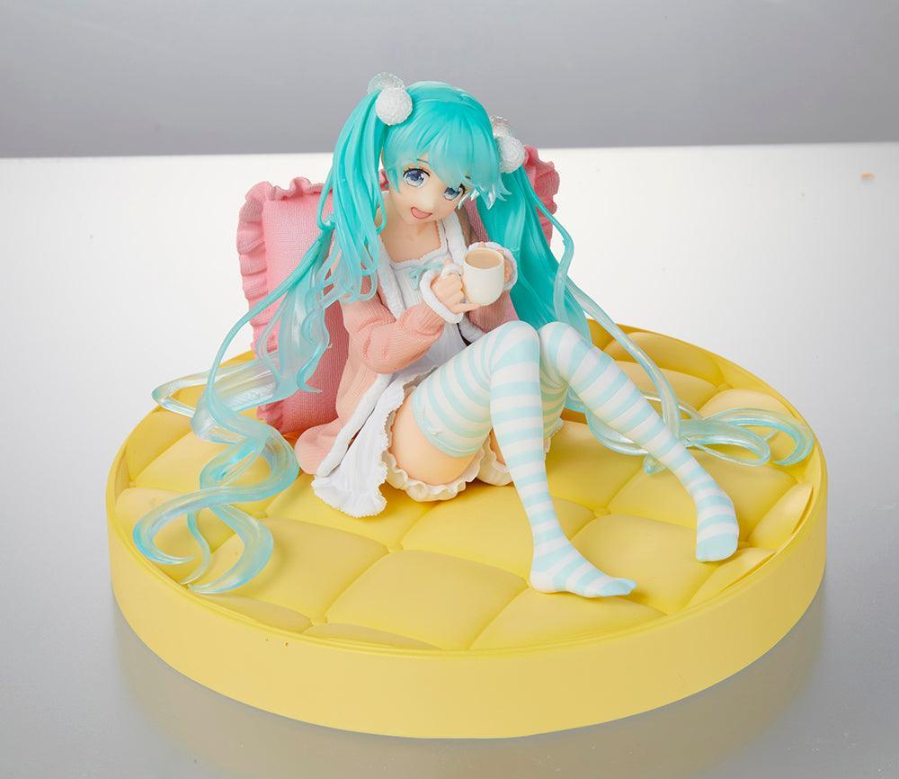 Hatsune Miku Figure (Original Casual Wear Ver.) - FigurineOut