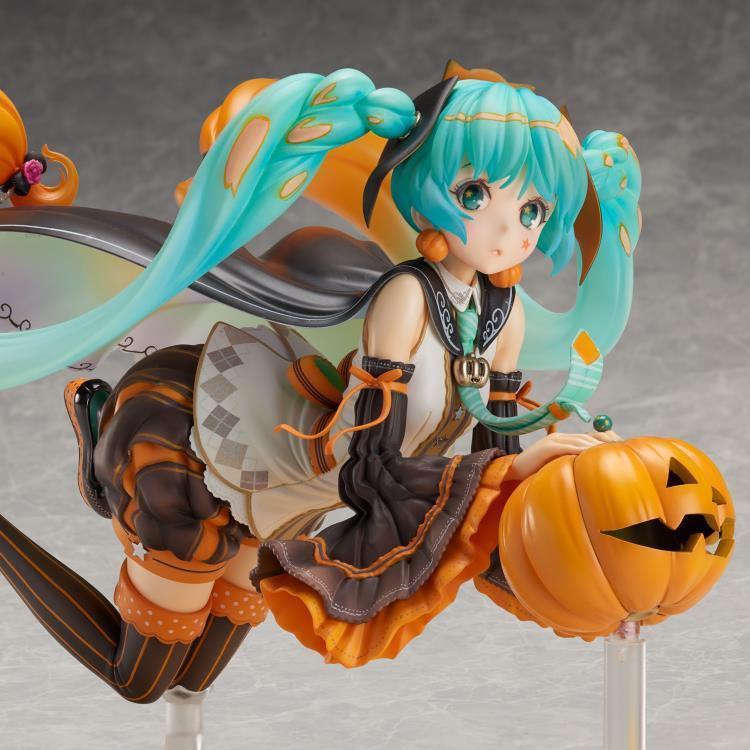 Hatsune Miku (Trick or Miku) Figure - Vocaloid - FigurineOut