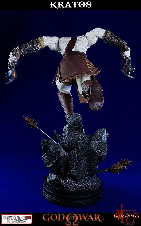 Lunging Kratos 1/4 Statue God of War - FigurineOut