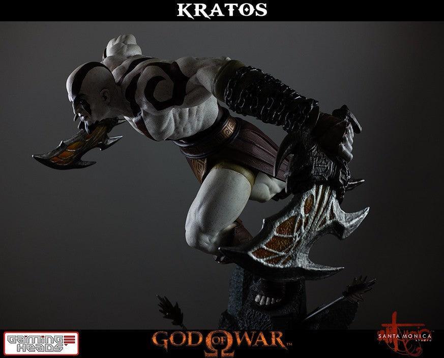 Lunging Kratos 1/4 Statue God of War - FigurineOut