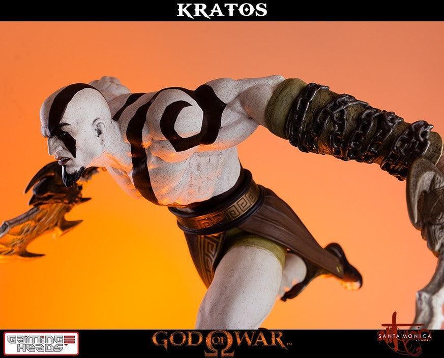 Lunging Kratos 1/4 Statue God of War - FigurineOut
