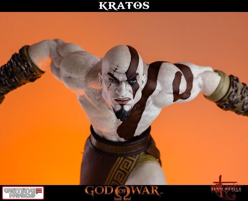 Lunging Kratos 1/4 Statue God of War - FigurineOut