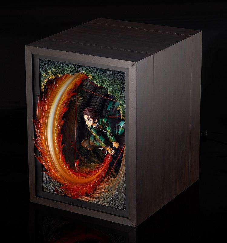 Tanjiro Kamado Hinokami Kagura Dance - Demon Slayer - FigurineOut