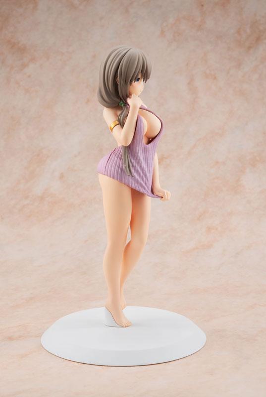 Tsuki Uzaki knitwear ver. 1/7 Figure KDcolle - Uzaki-chan Wants to Hang Out! - FigurineOut