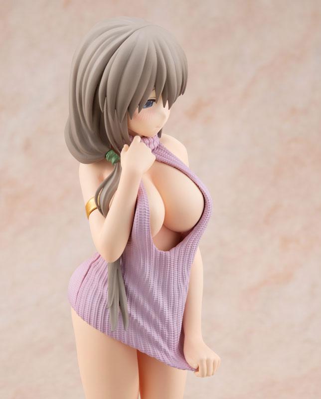 Tsuki Uzaki knitwear ver. 1/7 Figure KDcolle - Uzaki-chan Wants to Hang Out! - FigurineOut