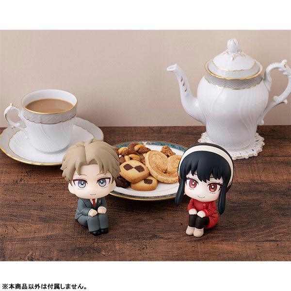 Yor Forger LookUp Spy x Family - FigurineOut