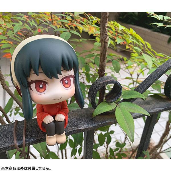 Yor Forger LookUp Spy x Family - FigurineOut